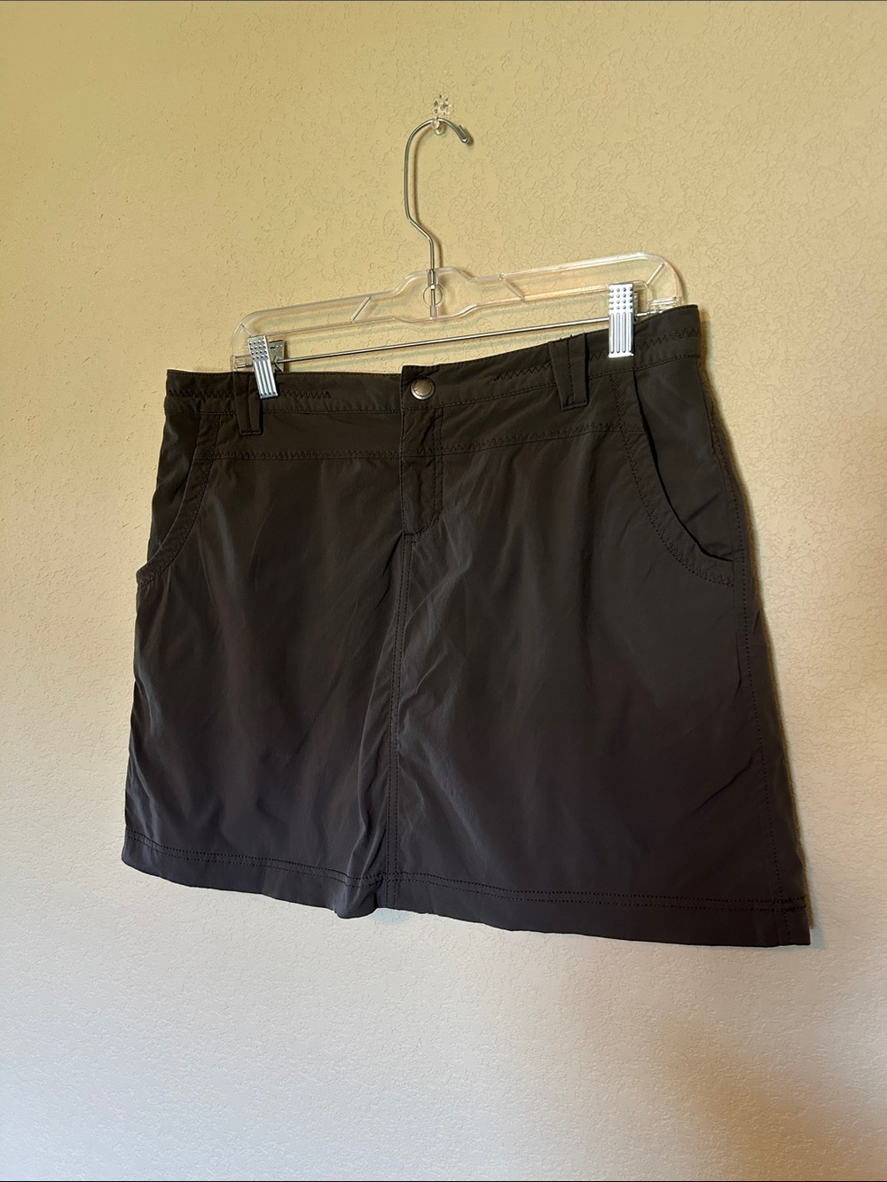 Eddie Bauer Travex Gray Active Skort 10 Hiking Travel Golf